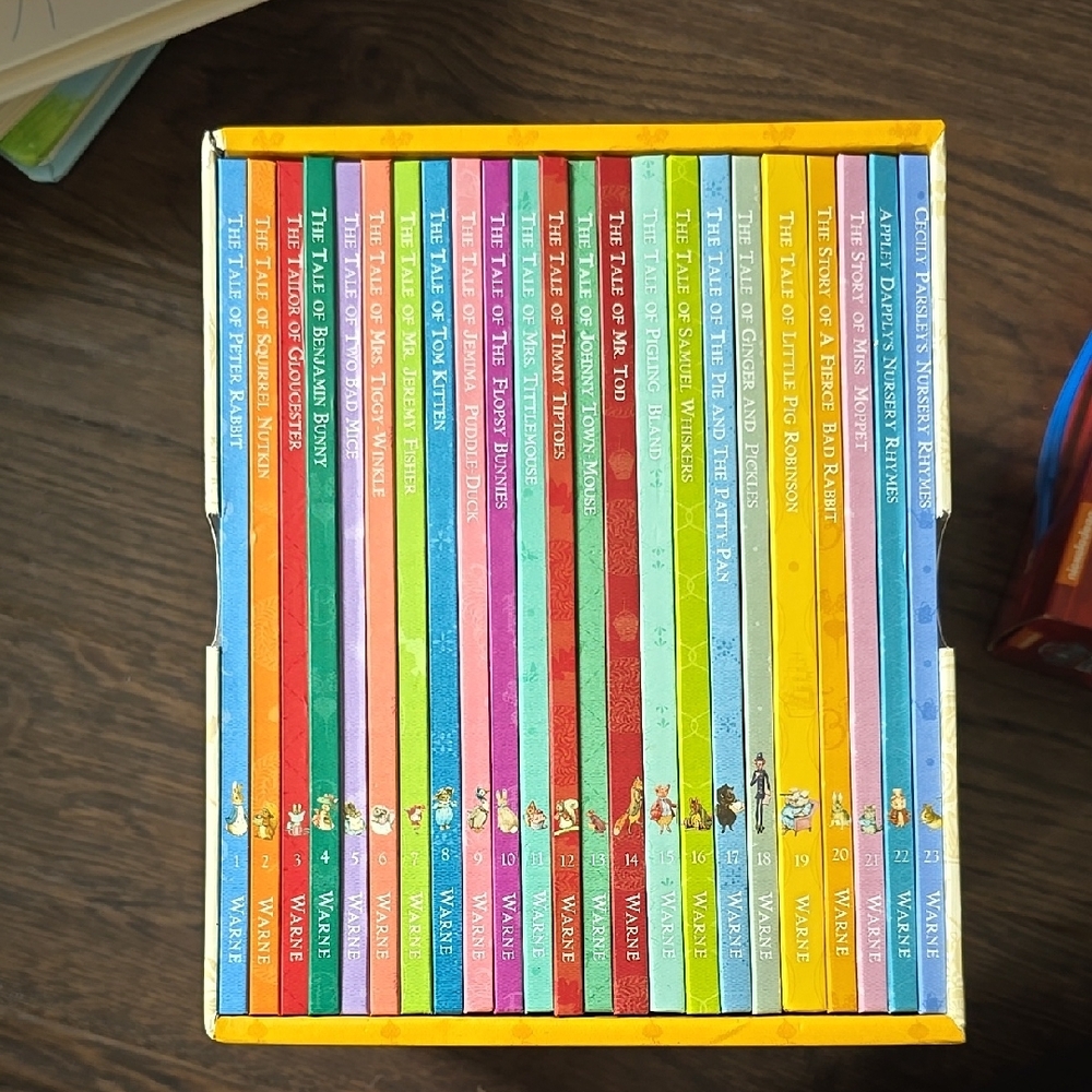 The Complete Peter Rabbit Library Box Set - Picture 2 of 4